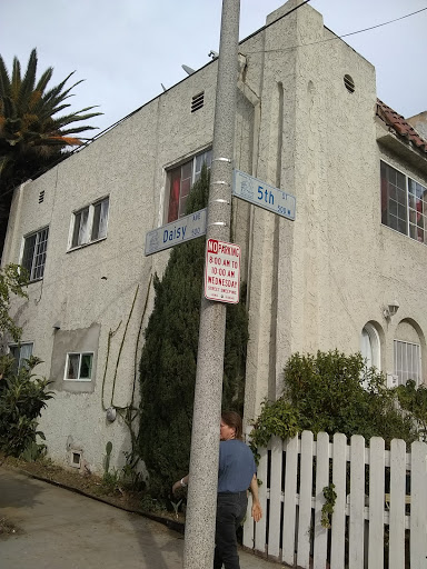 Grocery Store «Daisy Avenue Market», reviews and photos, 501 Daisy Ave, Long Beach, CA 90802, USA