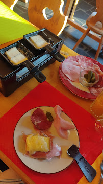 Raclette du Restaurant L'Assiette Comtoise à Sainte-Geneviève-des-Bois - n°8