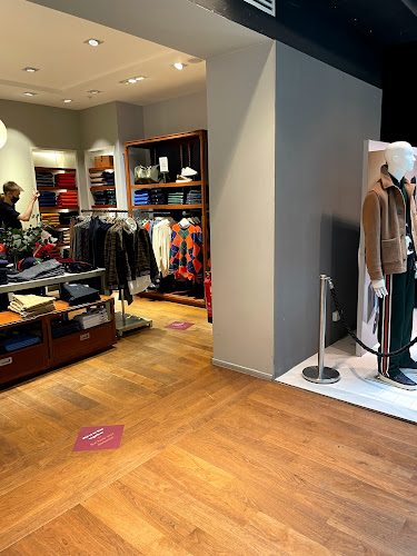 Reviews of GANT Store in Reading - Clothing store