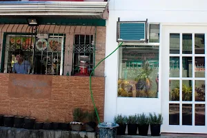 esquina deli (USDA steaks, fishnchips, dimsum peanuts) image