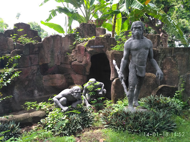 Taman Sejarah Universitas Pendidikan Ganesha