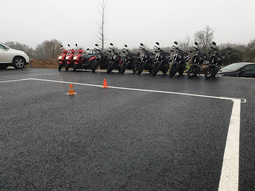 Créon Conduite à Créon, Gironde
