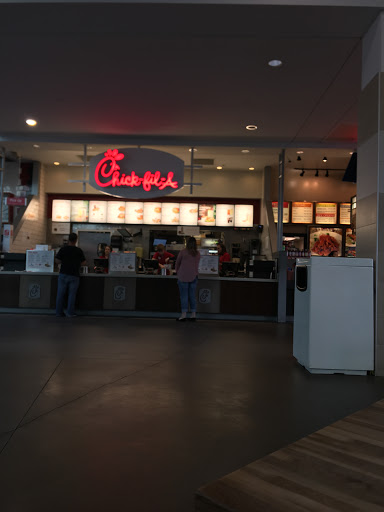 Fast Food Restaurant «Chick-fil-A», reviews and photos, 1610 Oviedo Mall Boulevard, Oviedo, FL 32765, USA