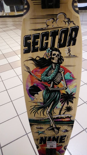 Clothing Store «Zumiez», reviews and photos, 1850 Adams St #530, Mankato, MN 56001, USA