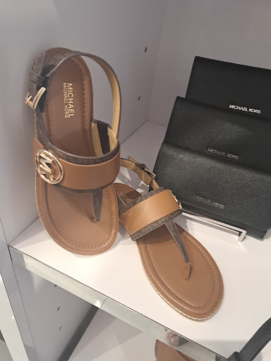 Shopping Mall «Carlsbad Premium Outlets», reviews and photos, 5620 Paseo Del Norte, Carlsbad, CA 92008, USA