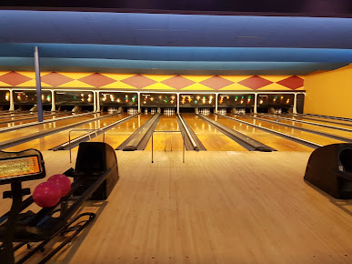 Palace Bowling & Entertainment Center
