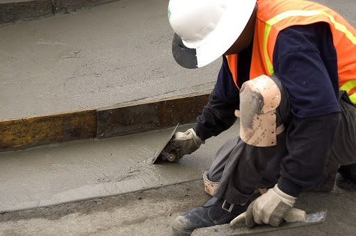 A1 Custom Concrete LLC - Concrete Driveway Contractors, Concrete Patio Contractor, Retaining Walls, Concrete Service