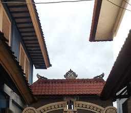 Budi Beach Inn photo
