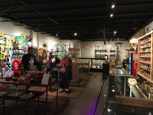 Tobacco Shop «Gaines Street Smokes», reviews and photos, 526 W Gaines St, Tallahassee, FL 32301, USA