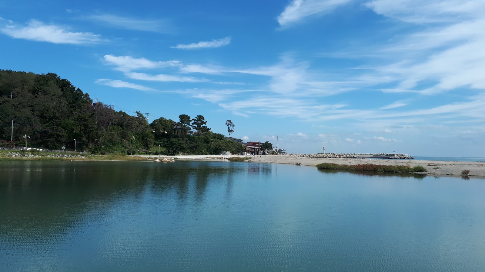 Bonggil Beach photo #9