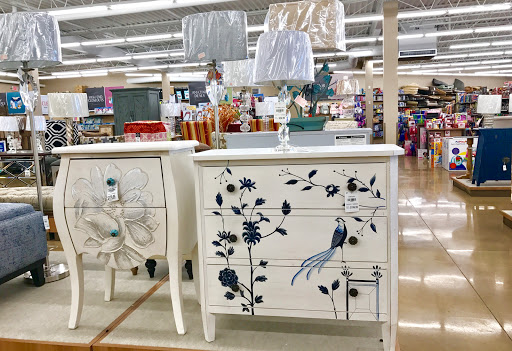 Home Goods Store «Tuesday Morning», reviews and photos, 15921 Manchester Rd, Ellisville, MO 63011, USA