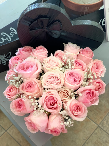 Florist «Magnolia Flowers», reviews and photos, 9669 Magnolia Ave, Riverside, CA 92503, USA