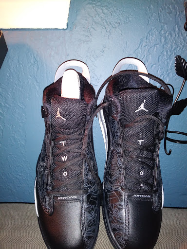 Used Clothing Store «Buffalo Exchange Houston», reviews and photos, 2901 S Shepherd Dr, Houston, TX 77098, USA