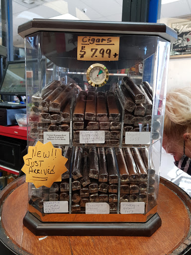 Liquor Store «Hackensack Liquor Store», reviews and photos, 500 S River St, Hackensack, NJ 07601, USA