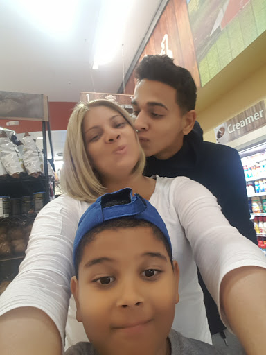 Grocery Store «Key Food Supermarket», reviews and photos, 151 Covert Ave, Floral Park, NY 11001, USA