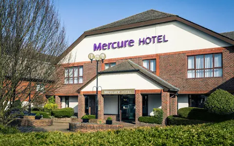 Mercure Dartford Brands Hatch Hotel & Spa image