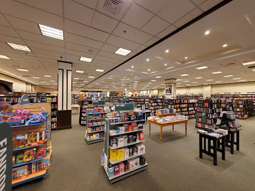 Shopping Mall «Foothills Mall», reviews and photos, 7401 N la Cholla Blvd, Tucson, AZ 85741, USA