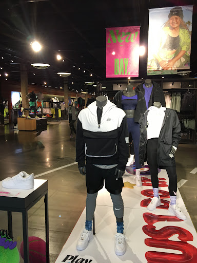 Clothing Store «Nike», reviews and photos, 8687 N Central Expy, Dallas, TX 75225, USA