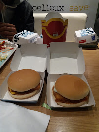 Cheeseburger du Restauration rapide McDonald's à La Ricamarie - n°3