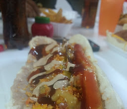 Sully's Súper Dogos photo