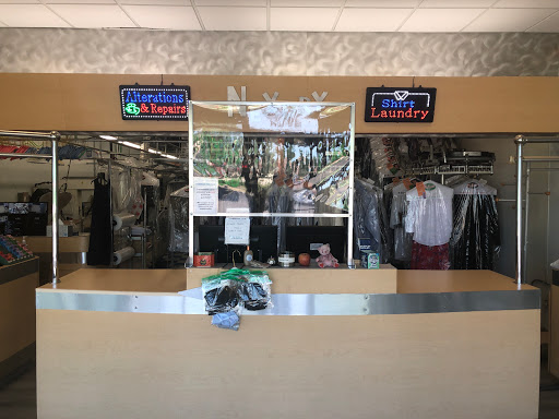 Dry Cleaner «Nexdry Cleaners», reviews and photos, 7002 Huntley Rd, Carpentersville, IL 60110, USA
