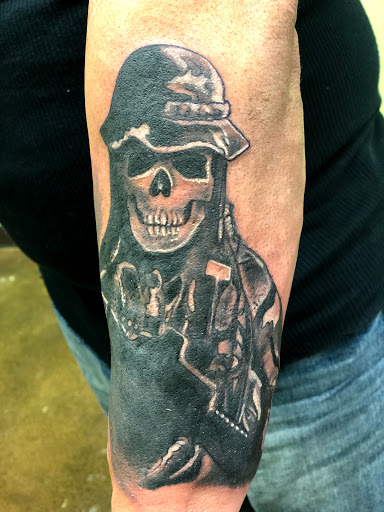 Tattoo Shop «Burning Lotus Tattoo», reviews and photos, 34662 LA-16 A, Denham Springs, LA 70706, USA