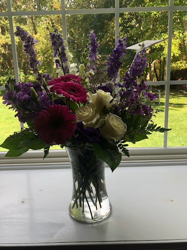 Florist «Flowers By The Station», reviews and photos, 73 Union St, Attleboro, MA 02703, USA