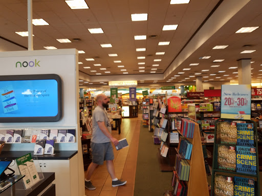 Book Store «Barnes & Noble», reviews and photos, 18025 Garden Way NE, Woodinville, WA 98072, USA