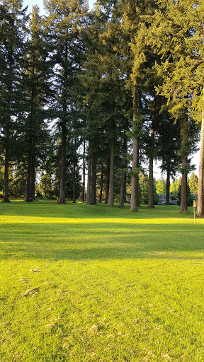 Golf Course «Bellevue Crossroads Par 3 Golf», reviews and photos, 15801 NE 15th St, Bellevue, WA 98008, USA