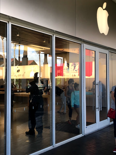 Computer Store «Apple The Falls», reviews and photos, 8888 SW 136th St, Miami, FL 33176, USA