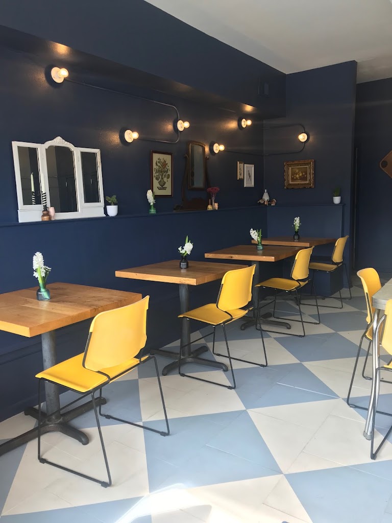 Hot Dish Pantry 53207