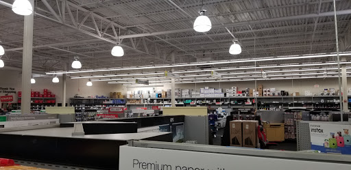 Office Supply Store «Staples», reviews and photos, 1306 E Belt Line Rd, Richardson, TX 75081, USA