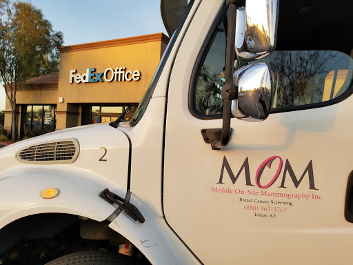 Print Shop «FedEx Office Print & Ship Center», reviews and photos, 1780 W Chandler Blvd, Chandler, AZ 85224, USA