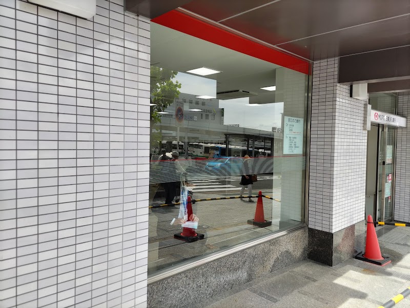 三菱UFJ銀行近鉄学園前支店