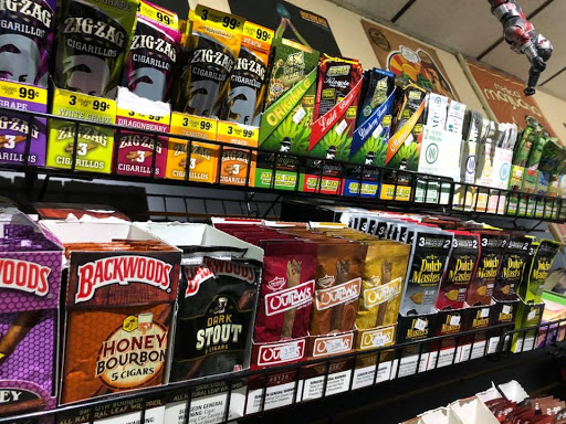 Tobacco Shop «Heights Head Smoke Shop», reviews and photos, 6412 N Main St b, Houston, TX 77009, USA