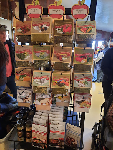 Winery «Apple Barn Orchard & Winery», reviews and photos, W6384 Sugar Creek Rd, Elkhorn, WI 53121, USA