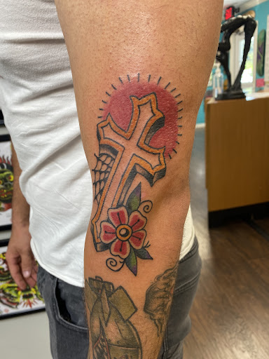 Tattoo Shop «Atlantis Tattoo & Gallery», reviews and photos, 1344 Malabar Rd SE, Palm Bay, FL 32907, USA