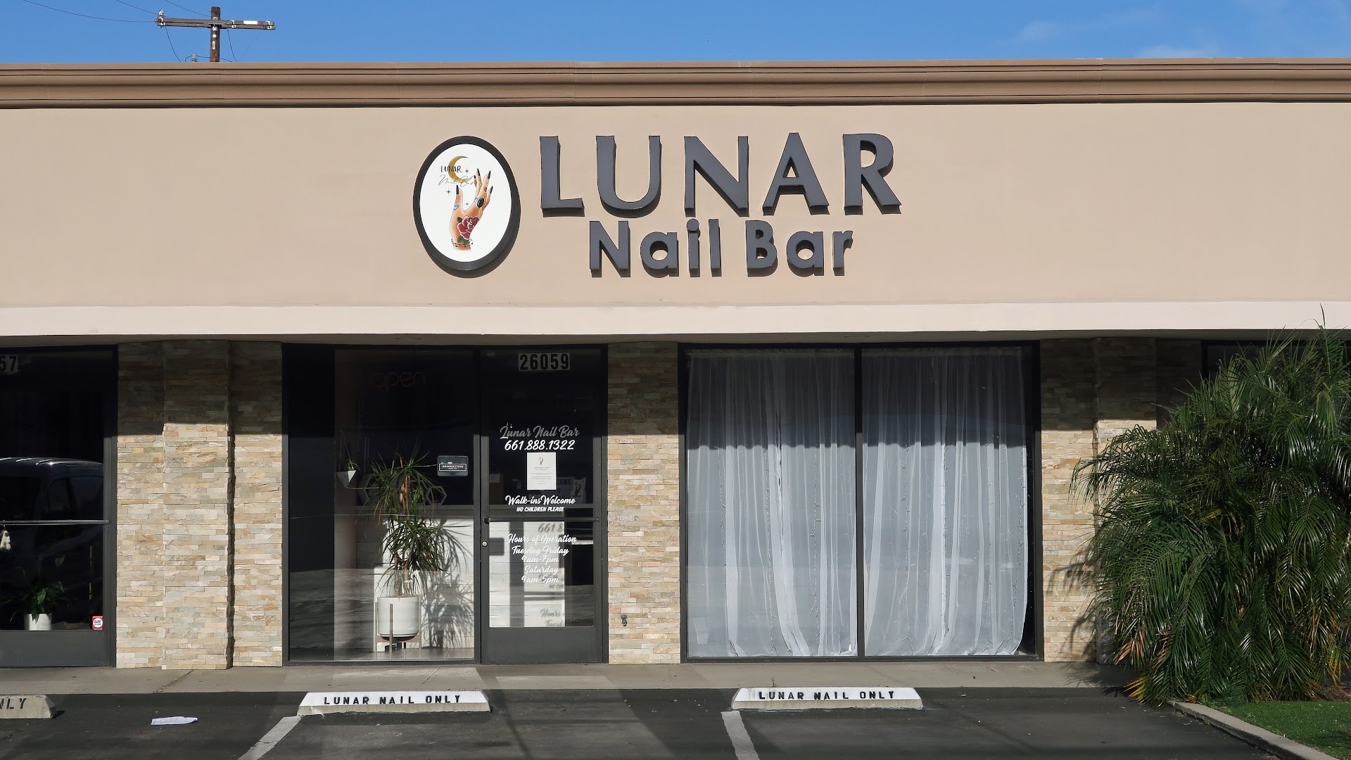 Lunar Nail Bar