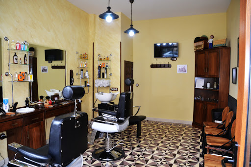 Peluquería Barbería Antonio en Ávila‎, Ávila‎