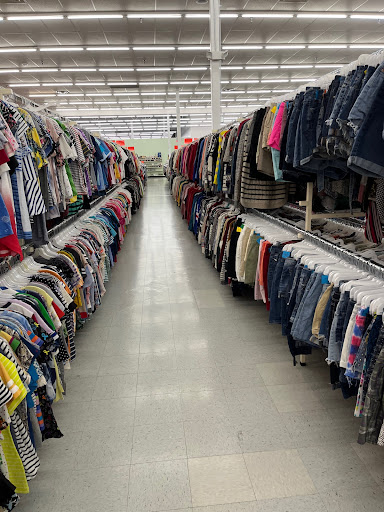 Thrift Store «Village Discount Outlet», reviews and photos, 3500 Cleveland Ave, Columbus, OH 43224, USA