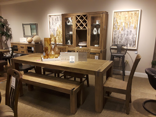 Furniture Store «Havertys Furniture», reviews and photos, 11871 Jefferson Ave, Newport News, VA 23606, USA