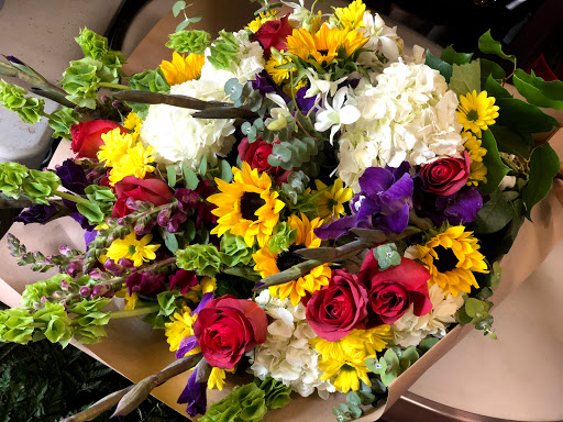 Florist «Illusion Florist & Events», reviews and photos, 12231 SE Stark St, Portland, OR 97233, USA