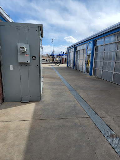 Car Wash «Breeze Thru Car Wash - Longmont», reviews and photos, 1213 Ken Pratt Blvd, Longmont, CO 80501, USA