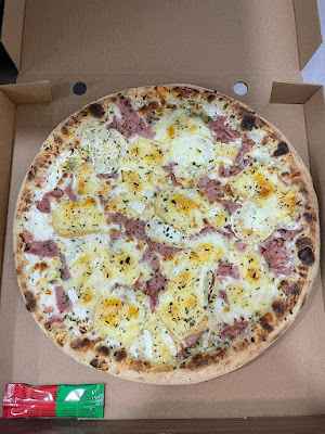 La tour de pizz à Montfort-sur-Risle