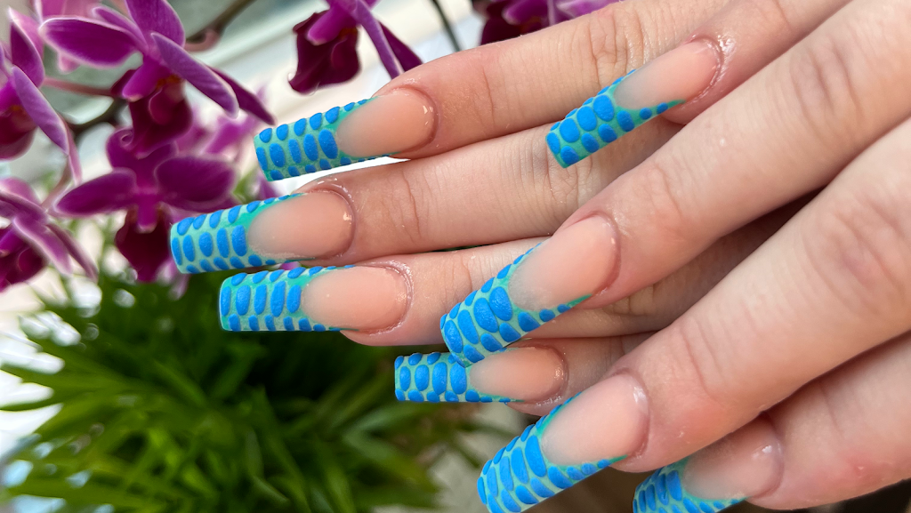TGS nails&lashes 76092