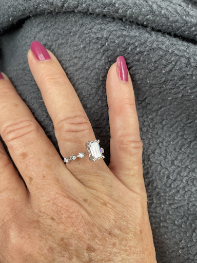 Jewelry Store «Premier Jewelers», reviews and photos, 9810 Baymeadows Rd #11, Jacksonville, FL 32256, USA