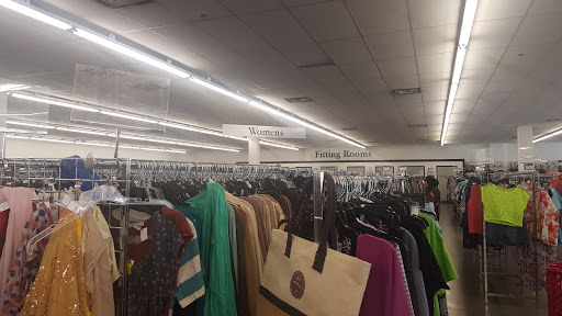 Thrift Store «The Salvation Army Family Store & Donation Center», reviews and photos, 26065 Greenfield Rd, Southfield, MI 48076, USA