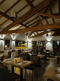 Atmosphère du Restaurant français Brasserie de la Gare à Reyrieux - n°3