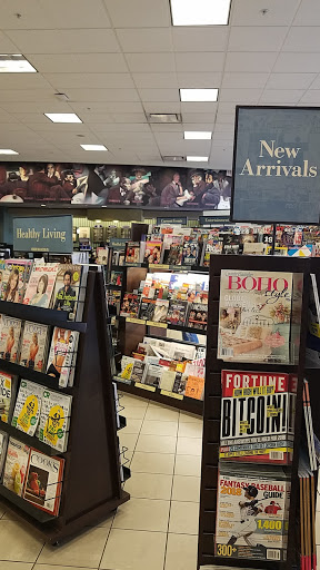Book Store «Barnes & Noble», reviews and photos, 2000 E Rio Salado Pkwy #1032, Tempe, AZ 85281, USA