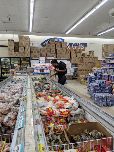 Supermarket «Food World», reviews and photos, 401 E Lakewood Ave, Durham, NC 27707, USA